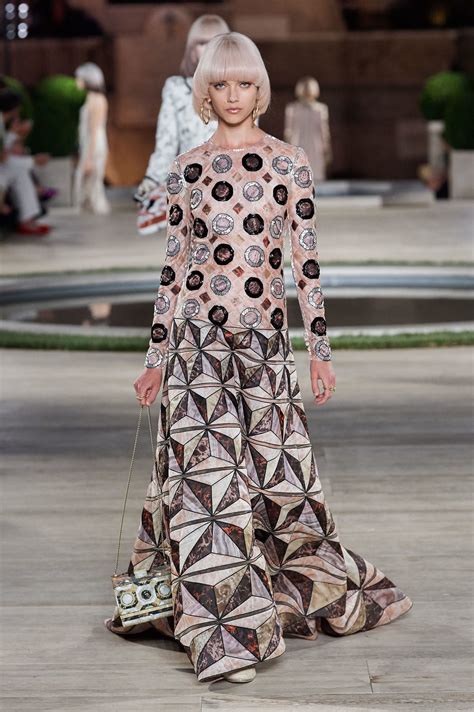 Fendi Fall 2019 Couture Fashion Show 